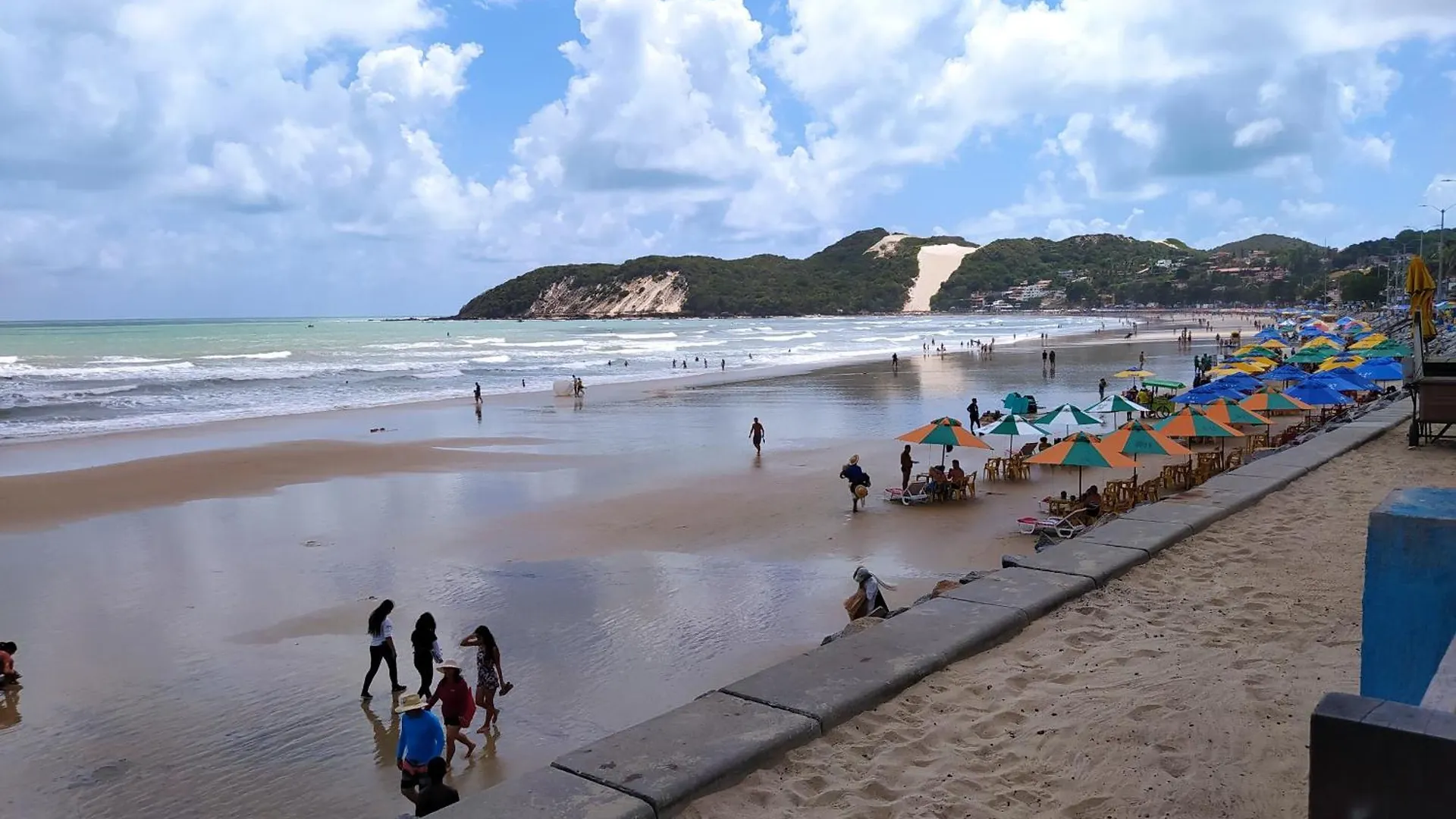 Ferienwohnung Confortavel Apartamento De 2 Quartos Para 5 Pessoas, Totalmente Mobiliado, Com Wifi E Netflix, Localizado A Uma Quadra Do Calcadao Da Praia De Ponta Neg,Ra, Predio Com Piscina, Churrasqueira E Portaria Virtual E Eletronica 24 Horas Natal 0*,  Brasilien